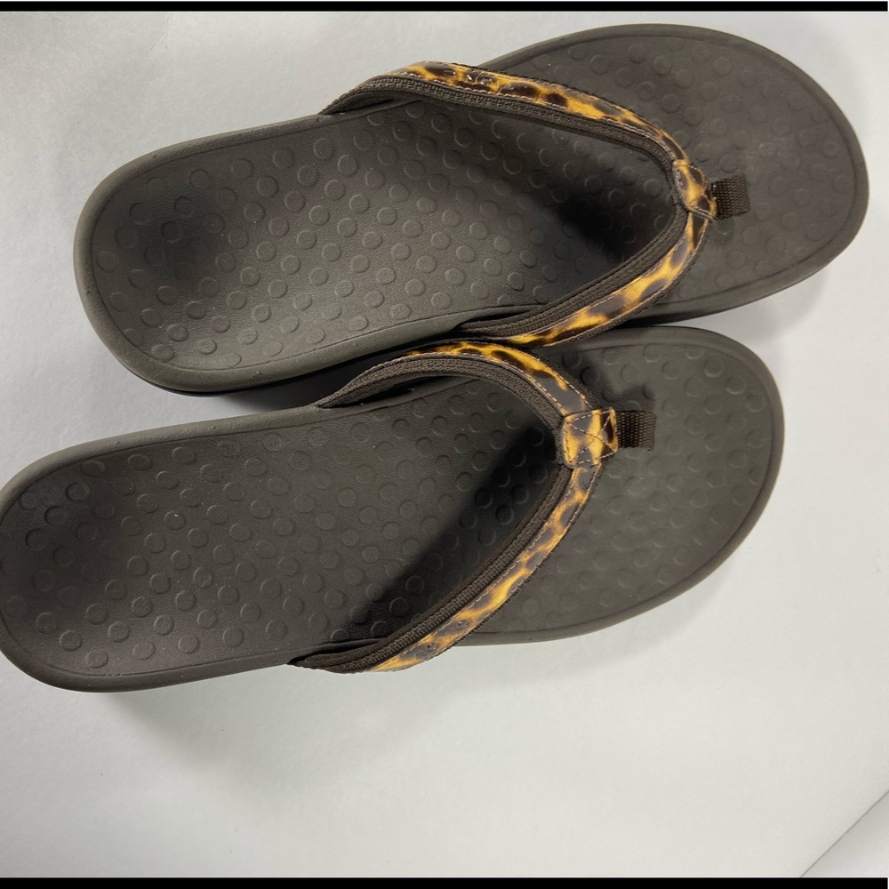 Vionic Tide II flip flops - Picture 6 of 10